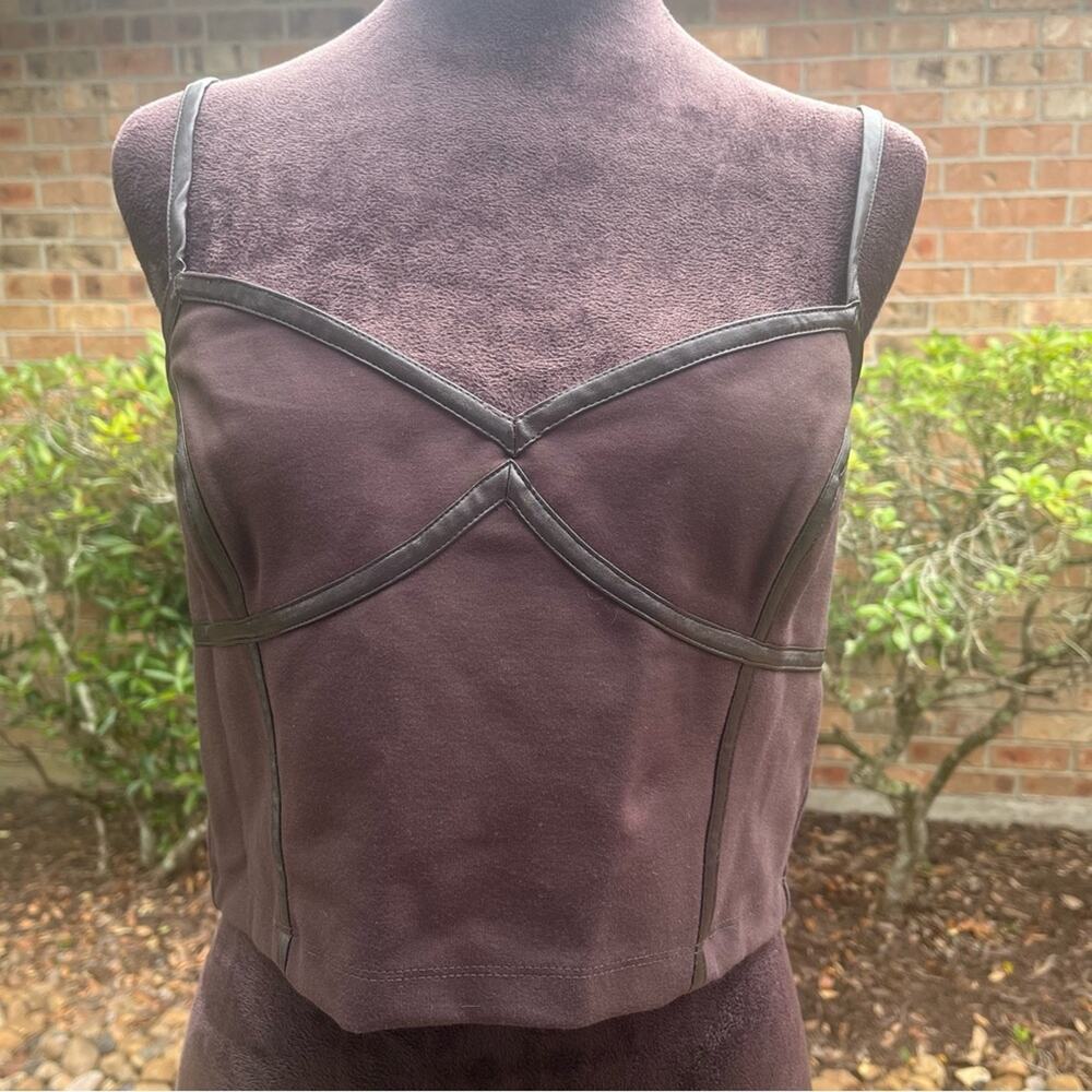 BCBGMAXAZRIA womens Cropped Tank With Spaghetti Straps and V Neck Coffee Sz L - Picture 2 of 7